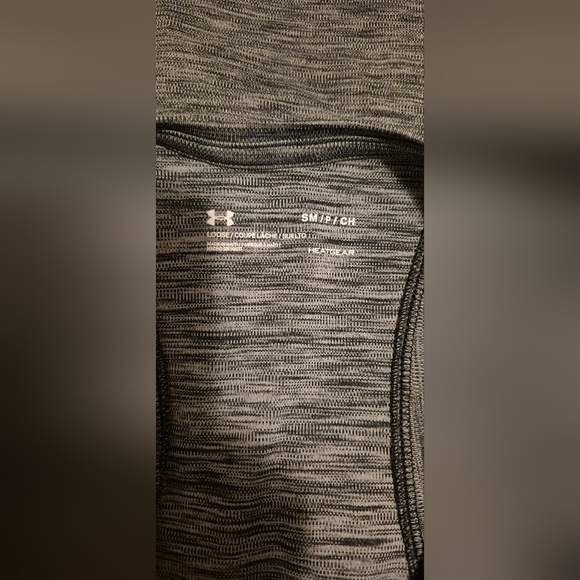 Under Armour Gray Loose Fit Tank Top Athletic Performance - Picture 4 of 7